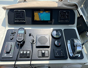 Linssen 30.9 Simba Instrumentenboard, Blick Instrumente