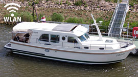 Linssen 34.9 Sedan in Fahrt von rechts nach links